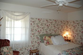 Back Forty Of Fredericksburg Bed and Breakfast Exterior foto